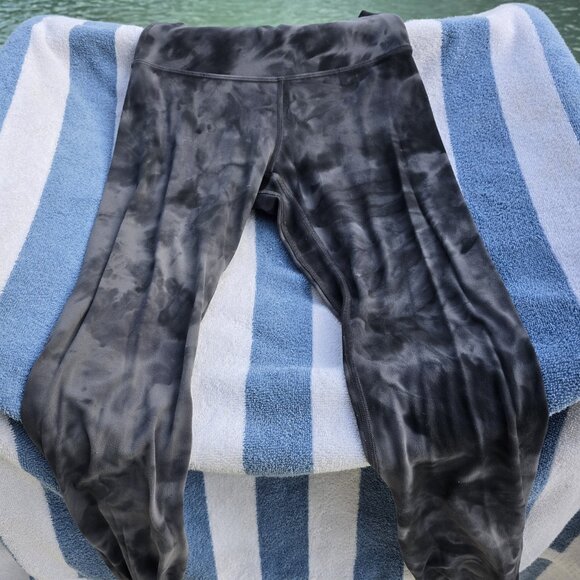 LuLulemon Align High-Rise Pants (25″ inseam) - Size 2 - Diamond Dye Pitch Grey - Picture 1 of 3